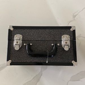NWOT Creative Options caboodle